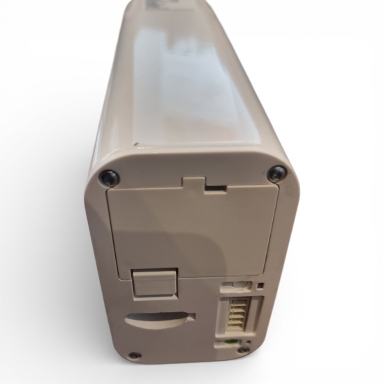 Silent Gliss 9060 White Motor (100-250V AC & 24V DC)  with New Top Cap Nr: 18011010  (SECOND HAND) 60 day guarantee