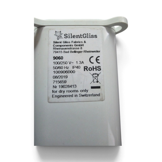 Silent Gliss 9060 White Motor (100-250V AC & 24V DC)  with New Top Cap Nr: 9028413  2019  (SECOND HAND) 60 day guarantee