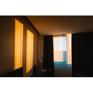 Grand Interiors: How Silent Gliss Curtains and Blinds Can Improve Your Hotel or Restaurant